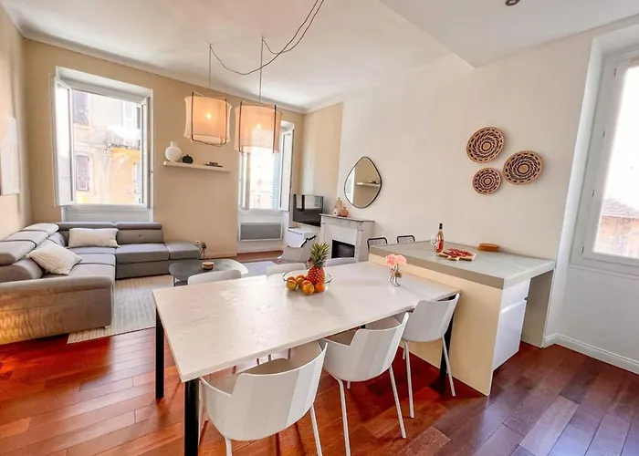 Alba - Glimpse Of The Sea Sea Nearby