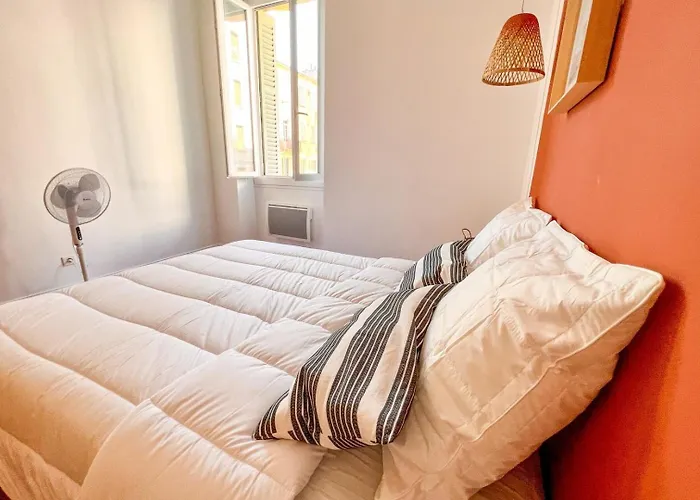 Alba - Glimpse Of The Sea Sea Nearby * Ajaccio (Corsica)